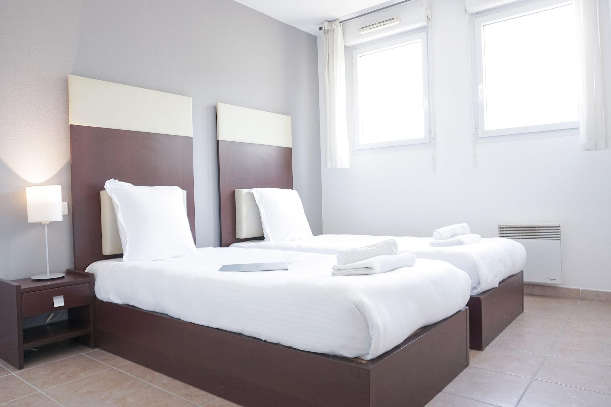 Zenitude Hôtel-résidences Toulon Six Fours 3*