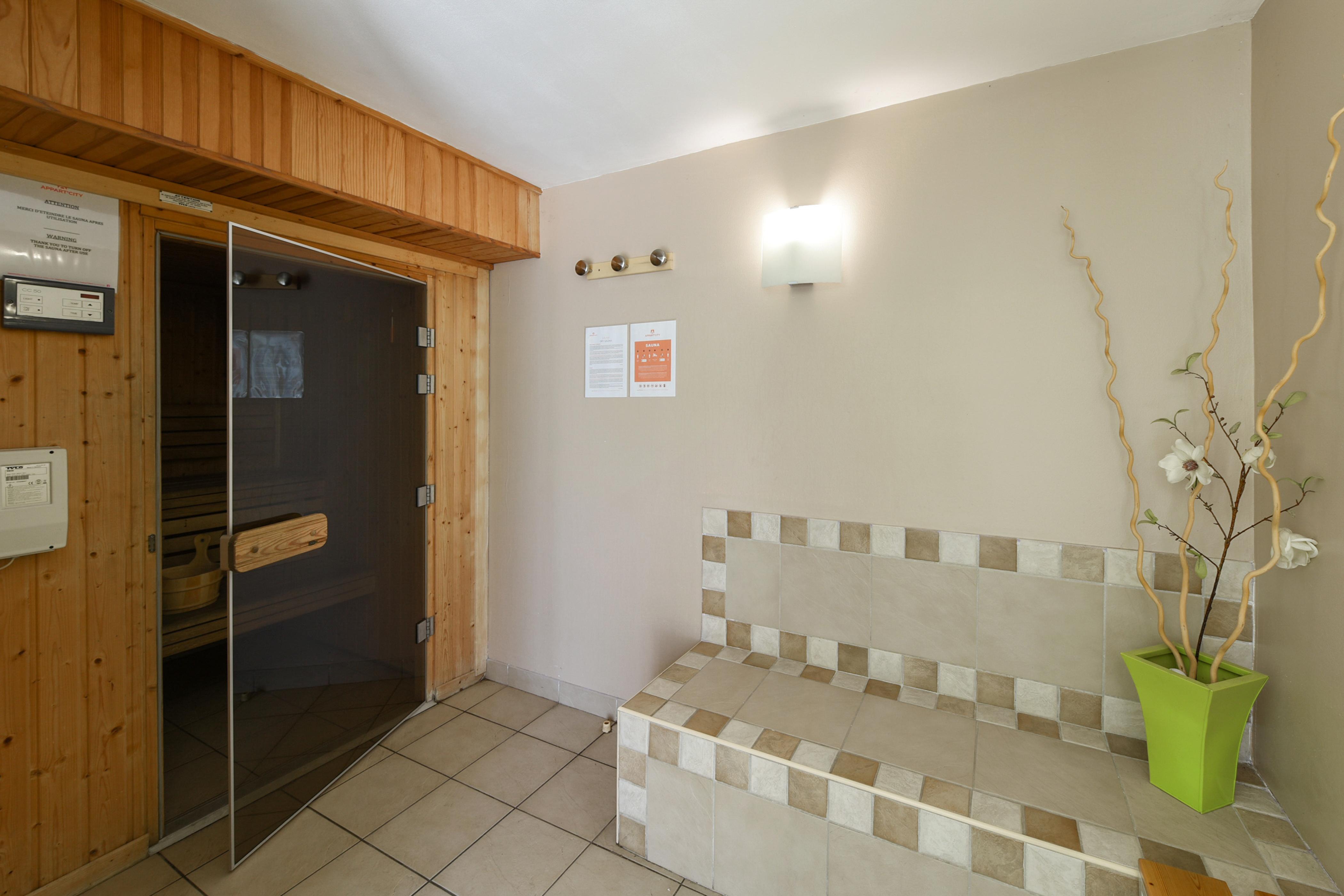 Hotel Zenitude Hôtel-résidences Toulon Six Fours Six-Fours-les-Plages