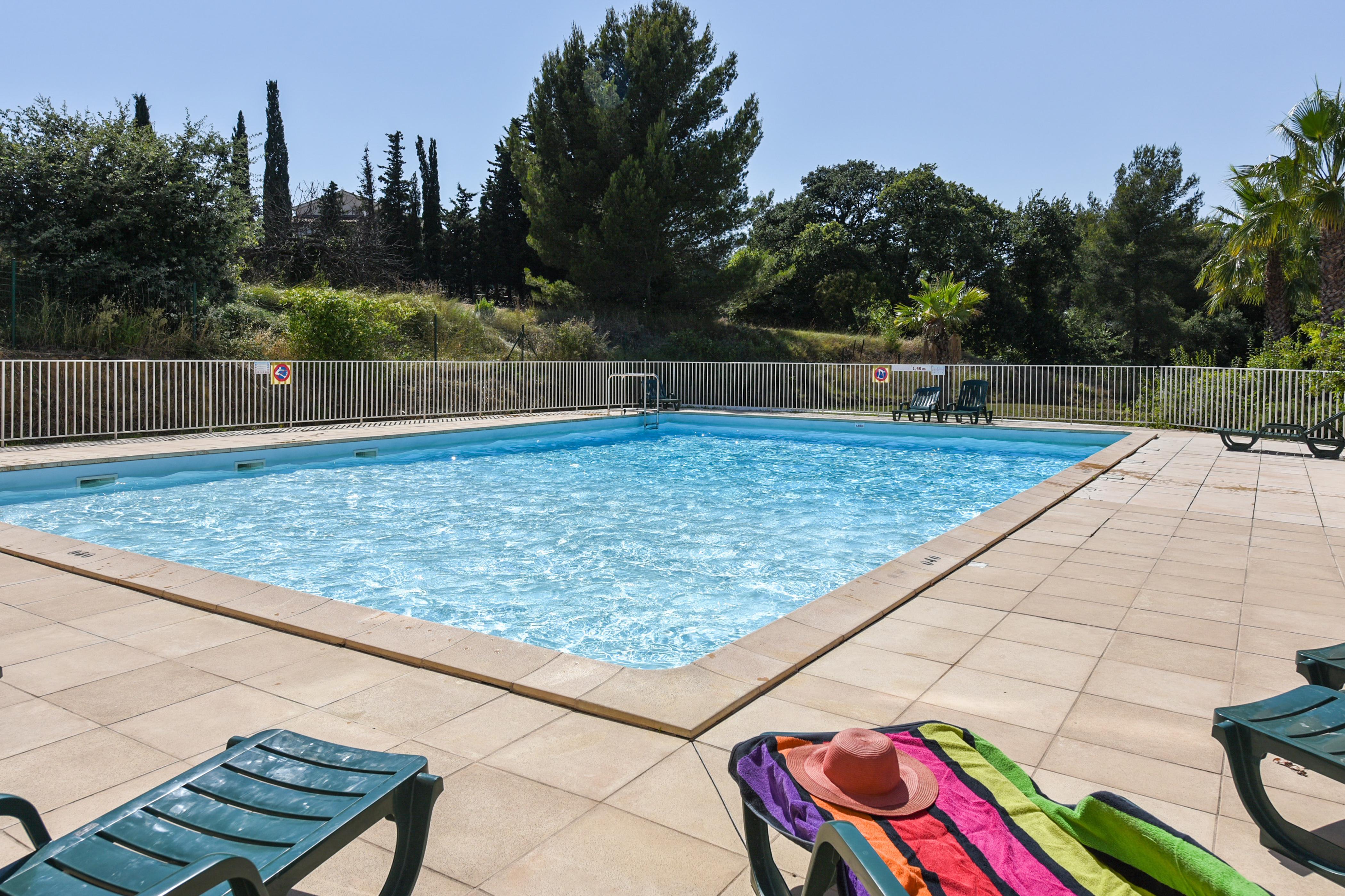 Hotel Zenitude Hôtel-résidences Toulon Six Fours 3*